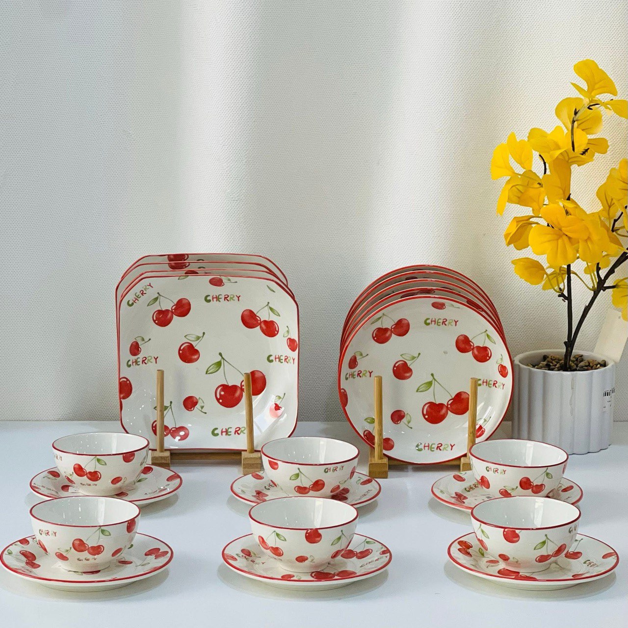 طقم أطباق وفناجين 🍒كرز 20 قطعة